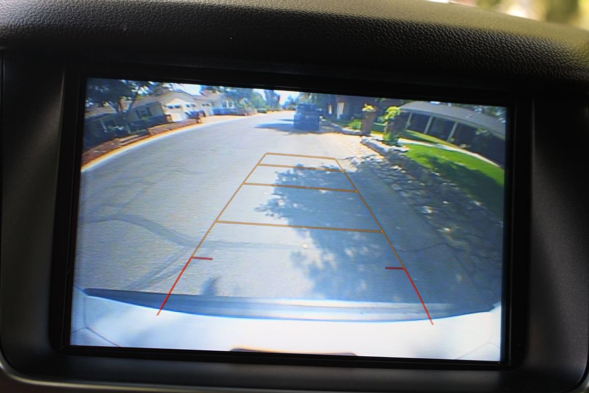 Used 2020 Chevrolet Suburban LT RWD image 30