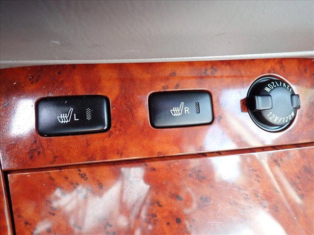 Used 2005 Toyota Camry XLE FWD image 15