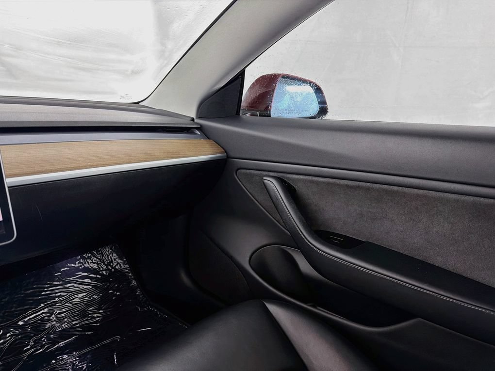 Used 2018 Tesla Model 3 Long Range RWD image 31