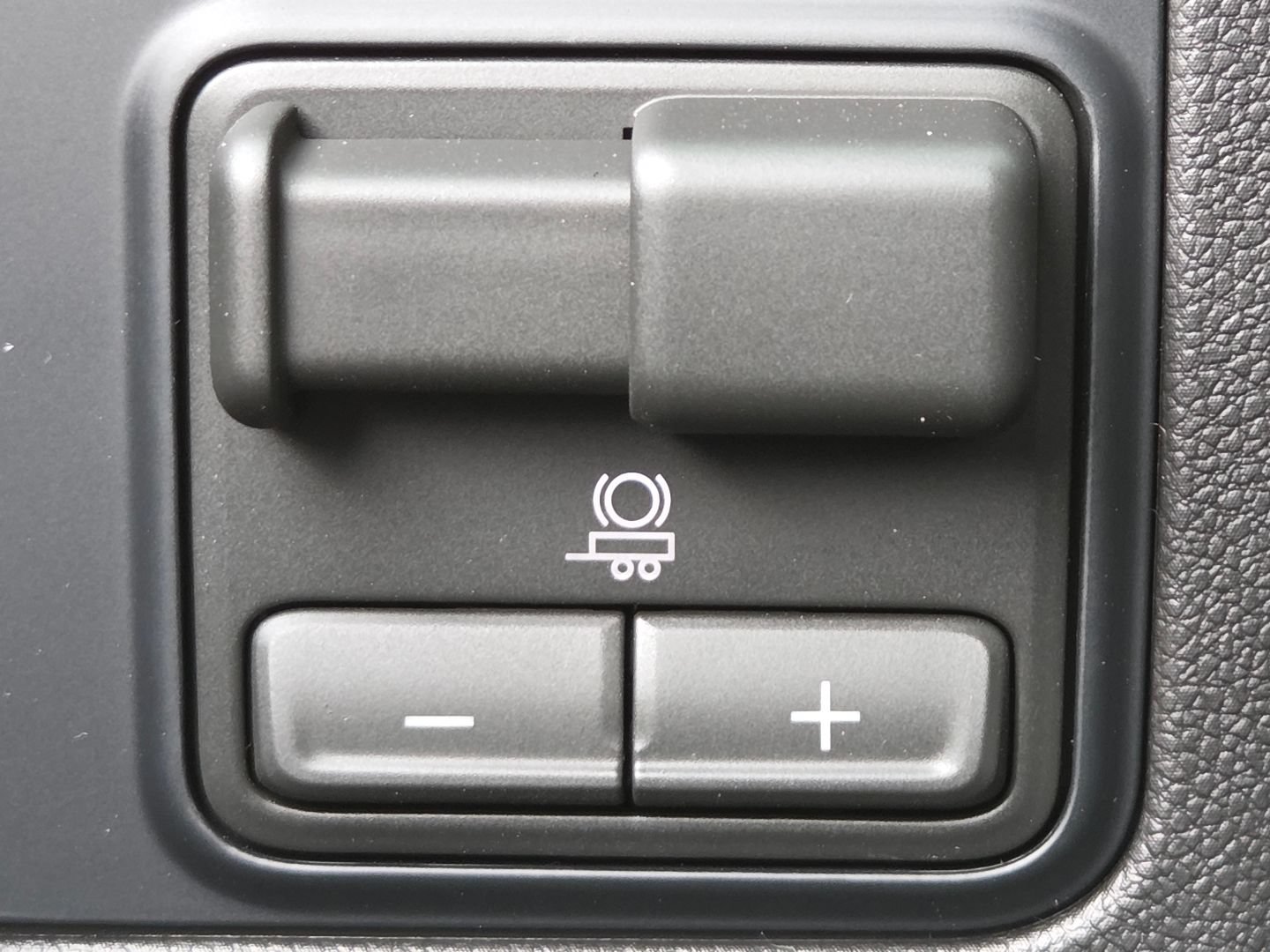 New 2026 Chevrolet Tahoe Premier w/ Sun And Tow Package AWD/4WD image 34