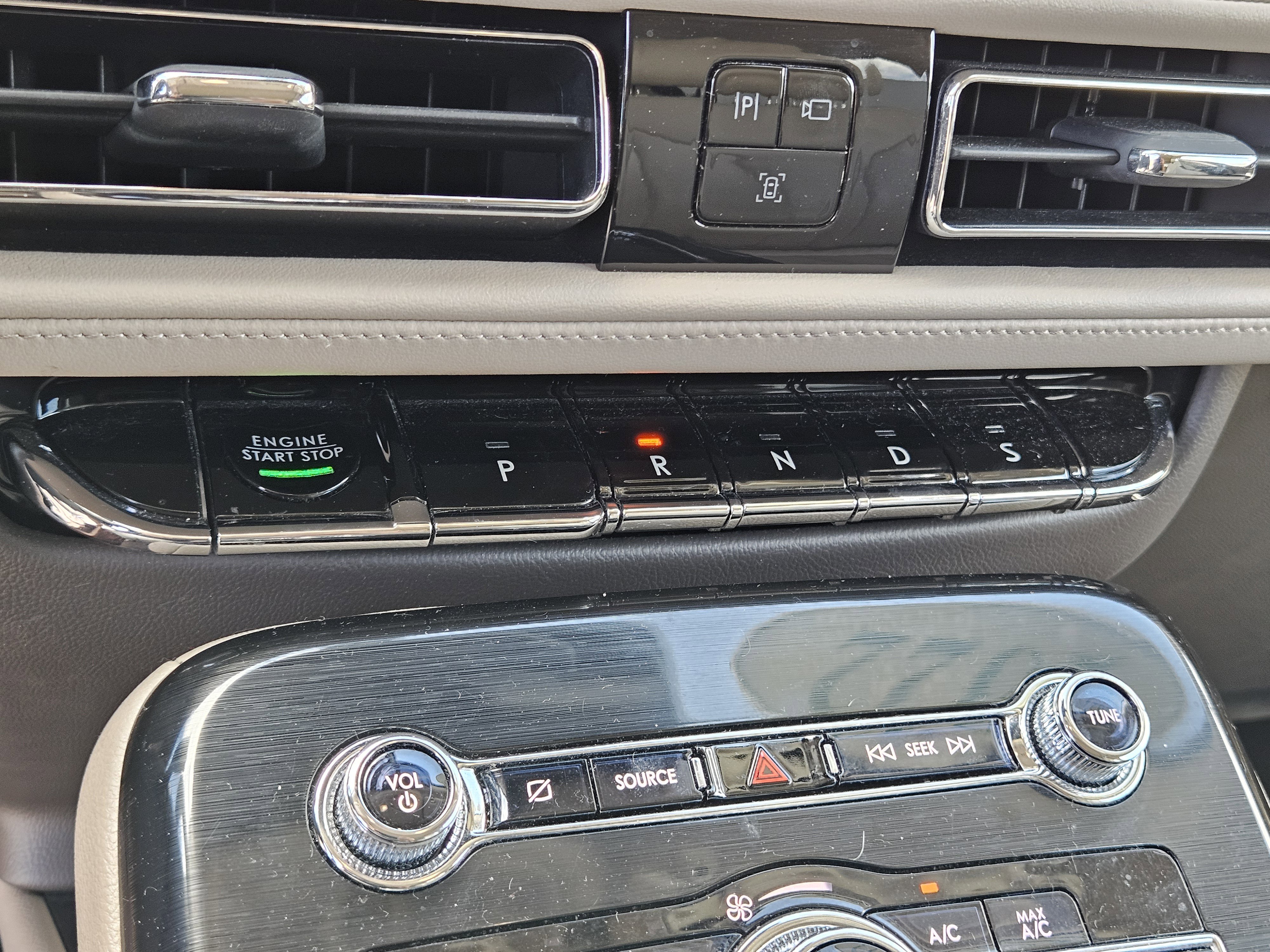 Used 2022 Lincoln Nautilus Reserve image 29