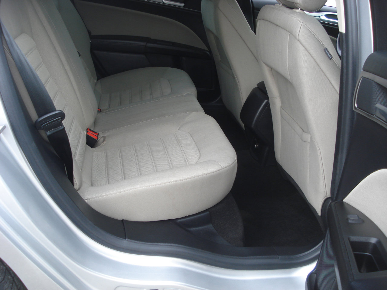 Used 2019 Ford Fusion S image 39