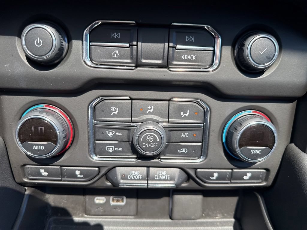 Used 2021 Chevrolet Tahoe Z71 AWD/4WD image 37