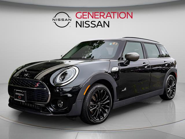 Used 2024 MINI Cooper Clubman S w/ Signature Upholstery Package image 3