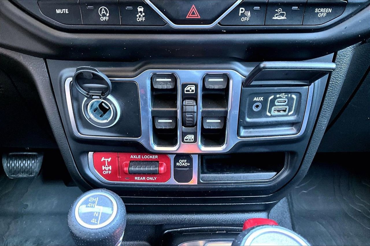 Used 2021 Jeep Gladiator Mojave AWD/4WD image 17
