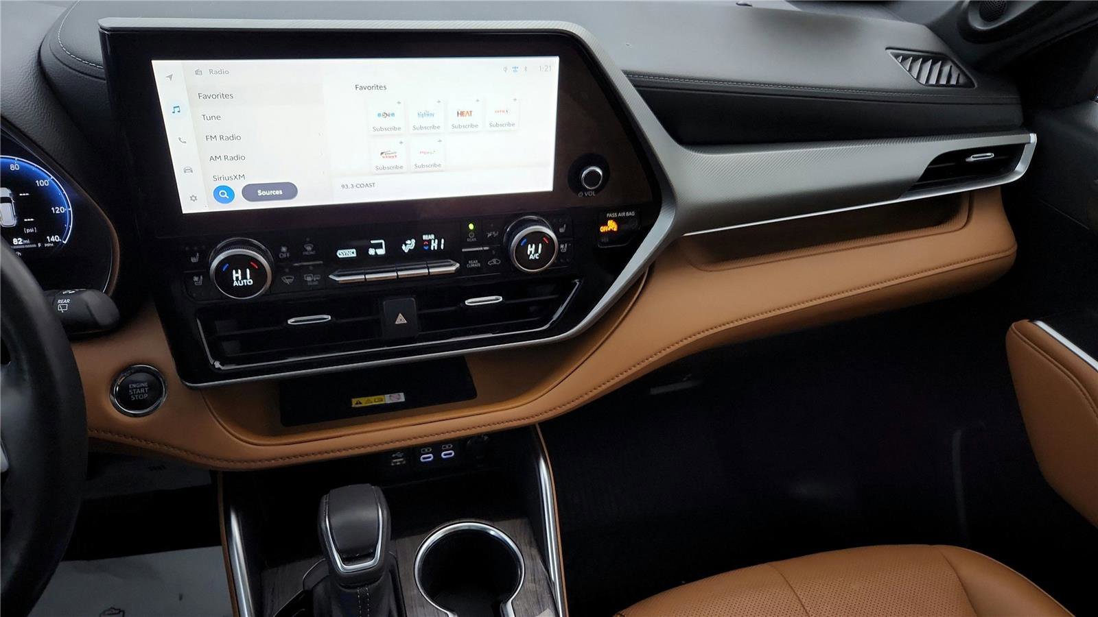 Used 2023 Toyota Highlander Platinum image 43