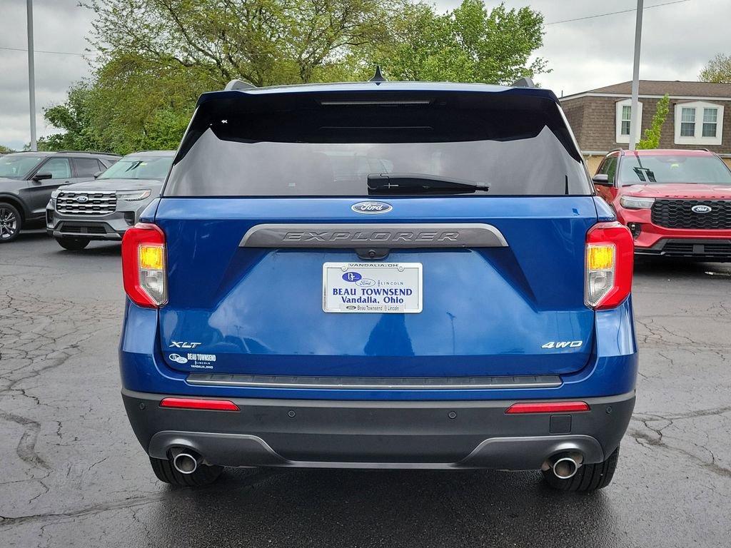 Certified 2023 Ford Explorer XLT w/ Equipment Group 202A AWD/4WD image 5