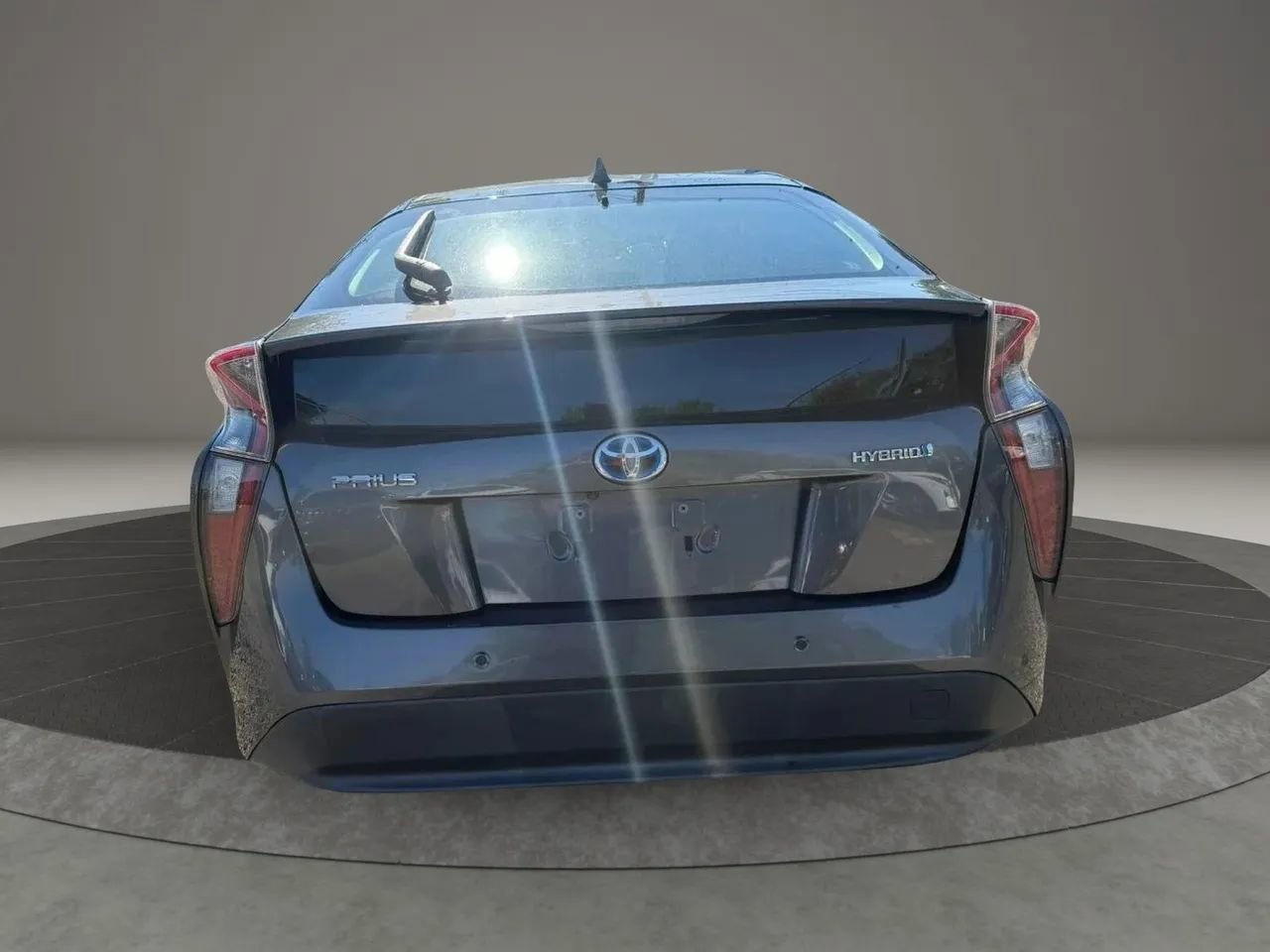 Used 2018 Toyota Prius Four w/ Advanced Technology Package FWD image 5