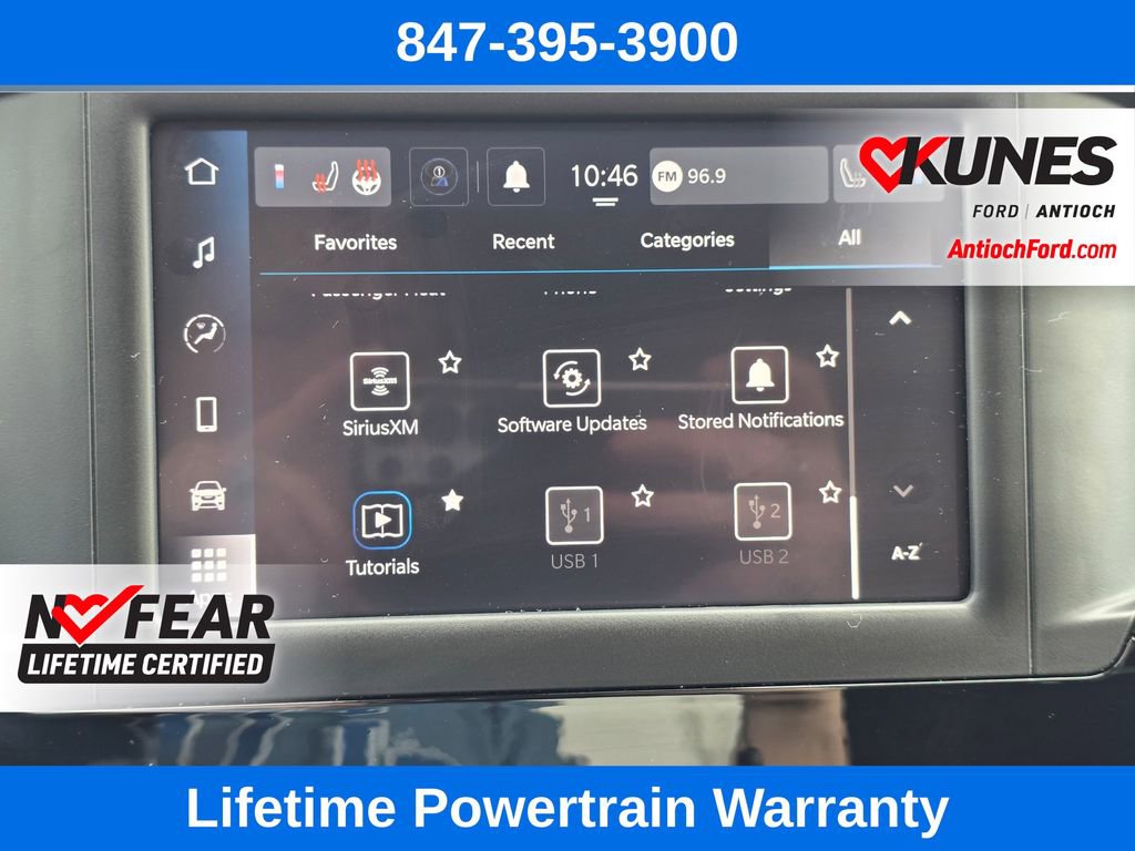 Used 2023 Chrysler Voyager LX image 49