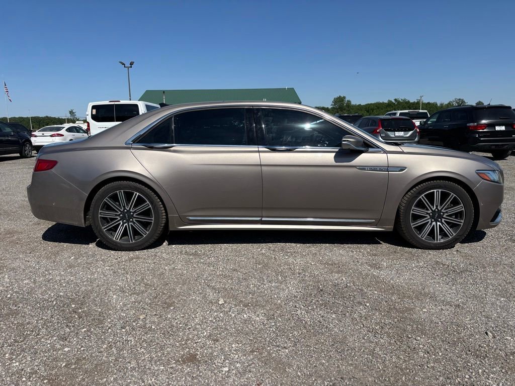 Used 2018 Lincoln Continental Reserve w/ Technology Package AWD/4WD image 4