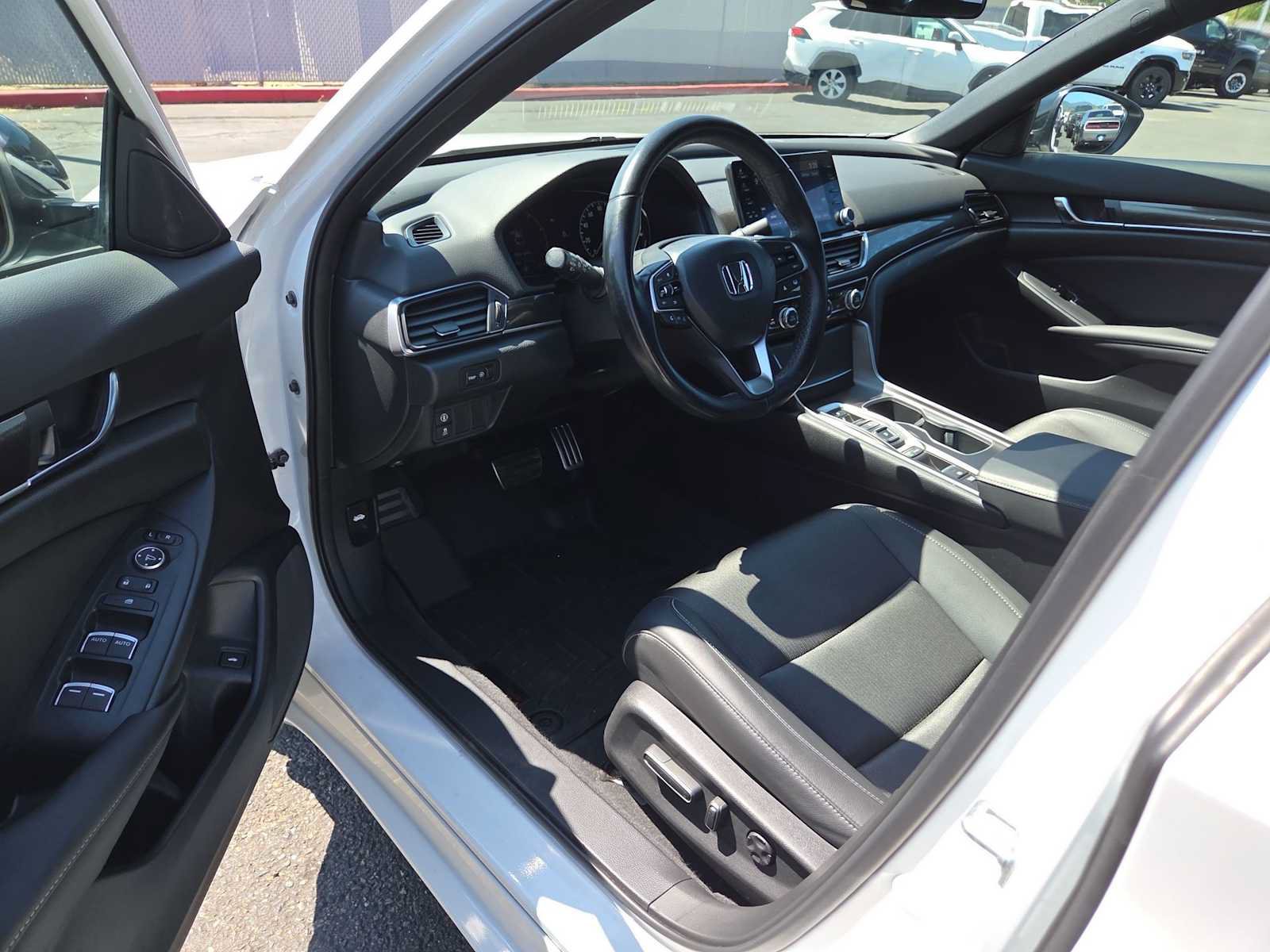 Used 2022 Honda Accord Sport image 10