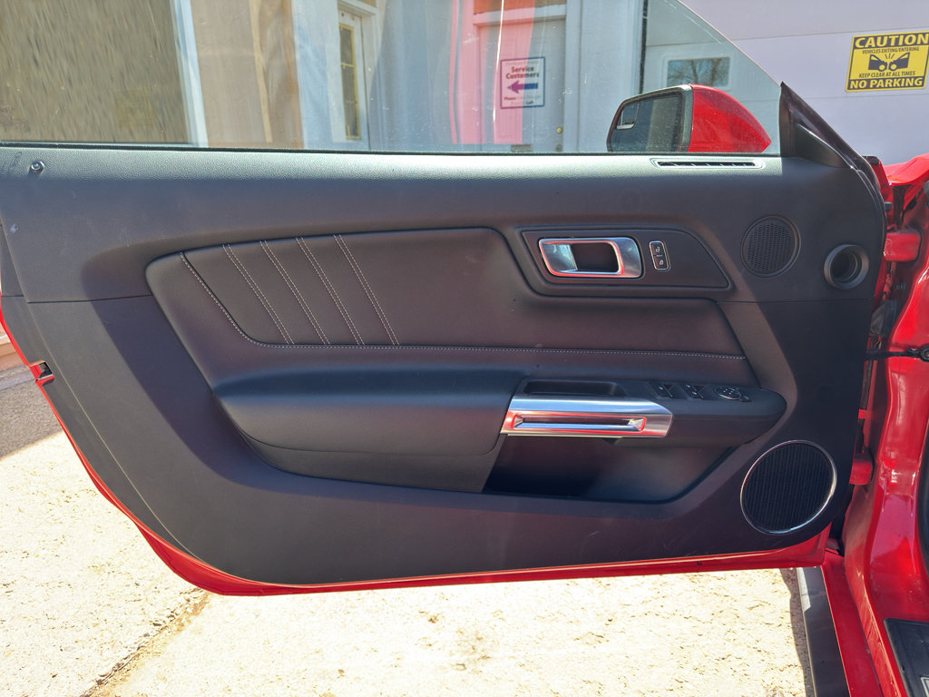 Used 2019 Ford Mustang Premium RWD image 13