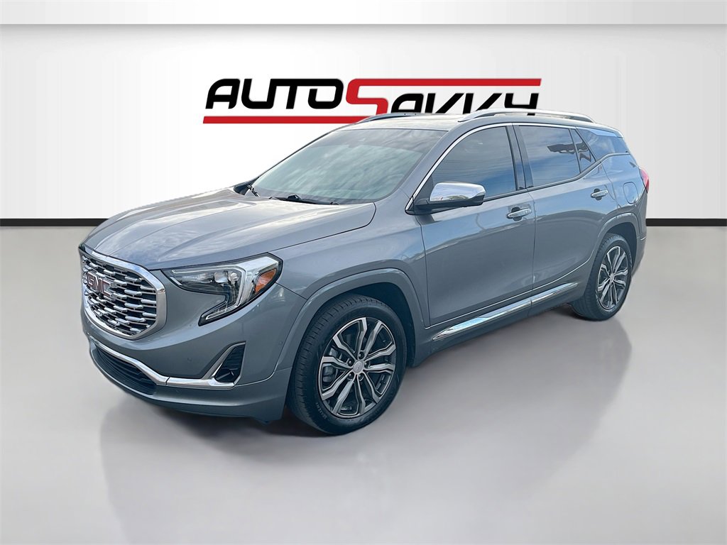 Used 2020 GMC Terrain Denali w/ Denali Premium Package image 3