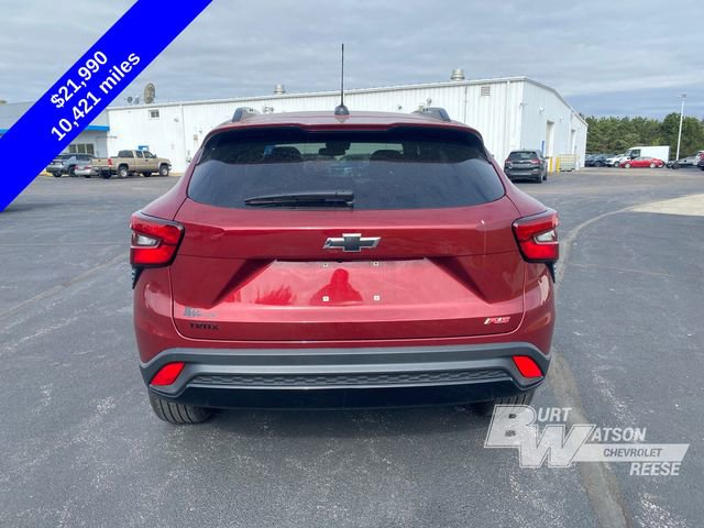 Used 2024 Chevrolet Trax RS w/ Driver Confidence Package FWD image 8
