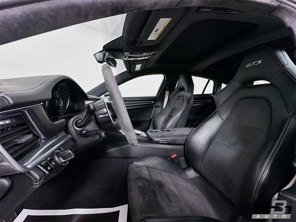 Used 2020 Porsche Panamera GTS image 16