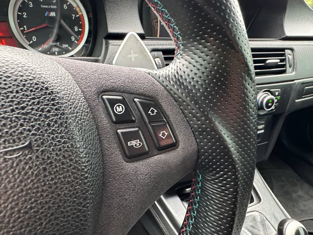 Used 2011 BMW M3 Convertible RWD image 14