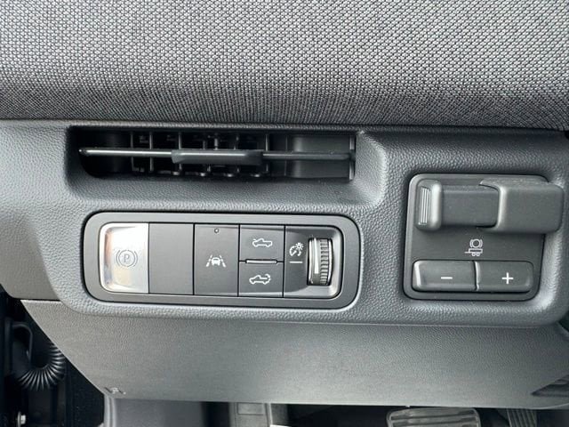 New 2026 GMC Sierra EV Elevation w/ LPO, Elevation Dark Package AWD/4WD image 19