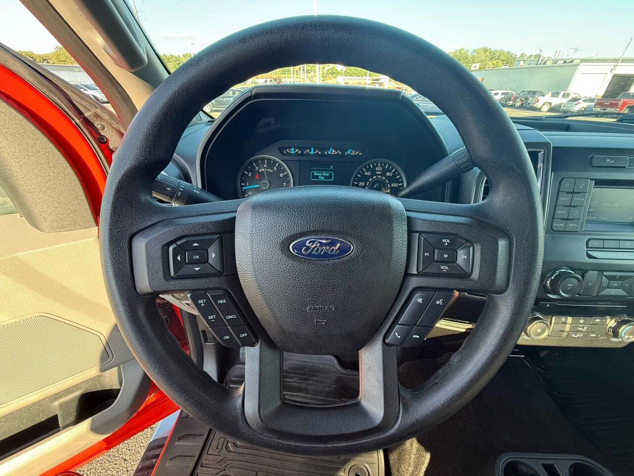 Used 2015 Ford F150 XLT image 8