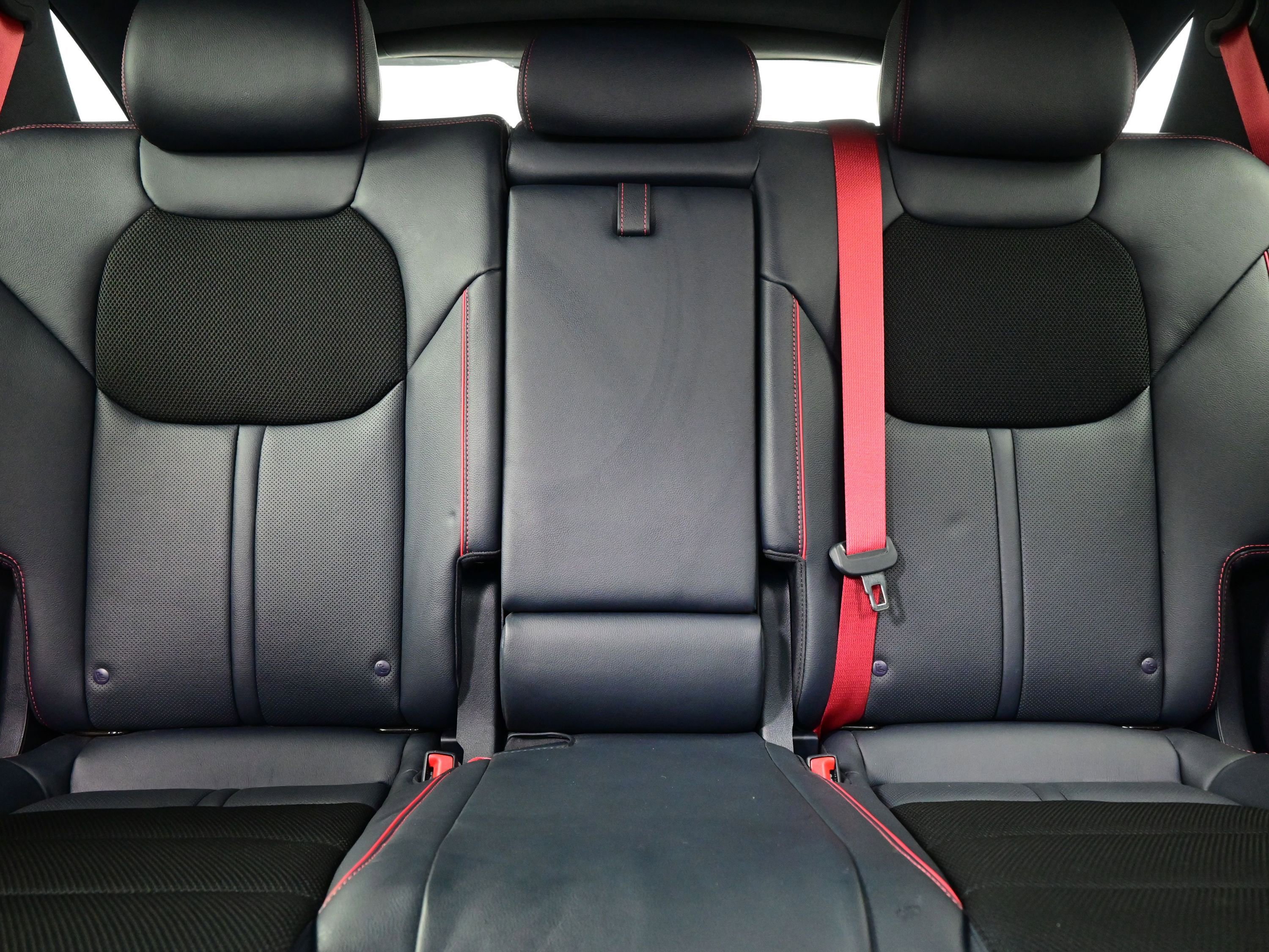 Certified 2022 Genesis GV70 3.5T Sport image 16