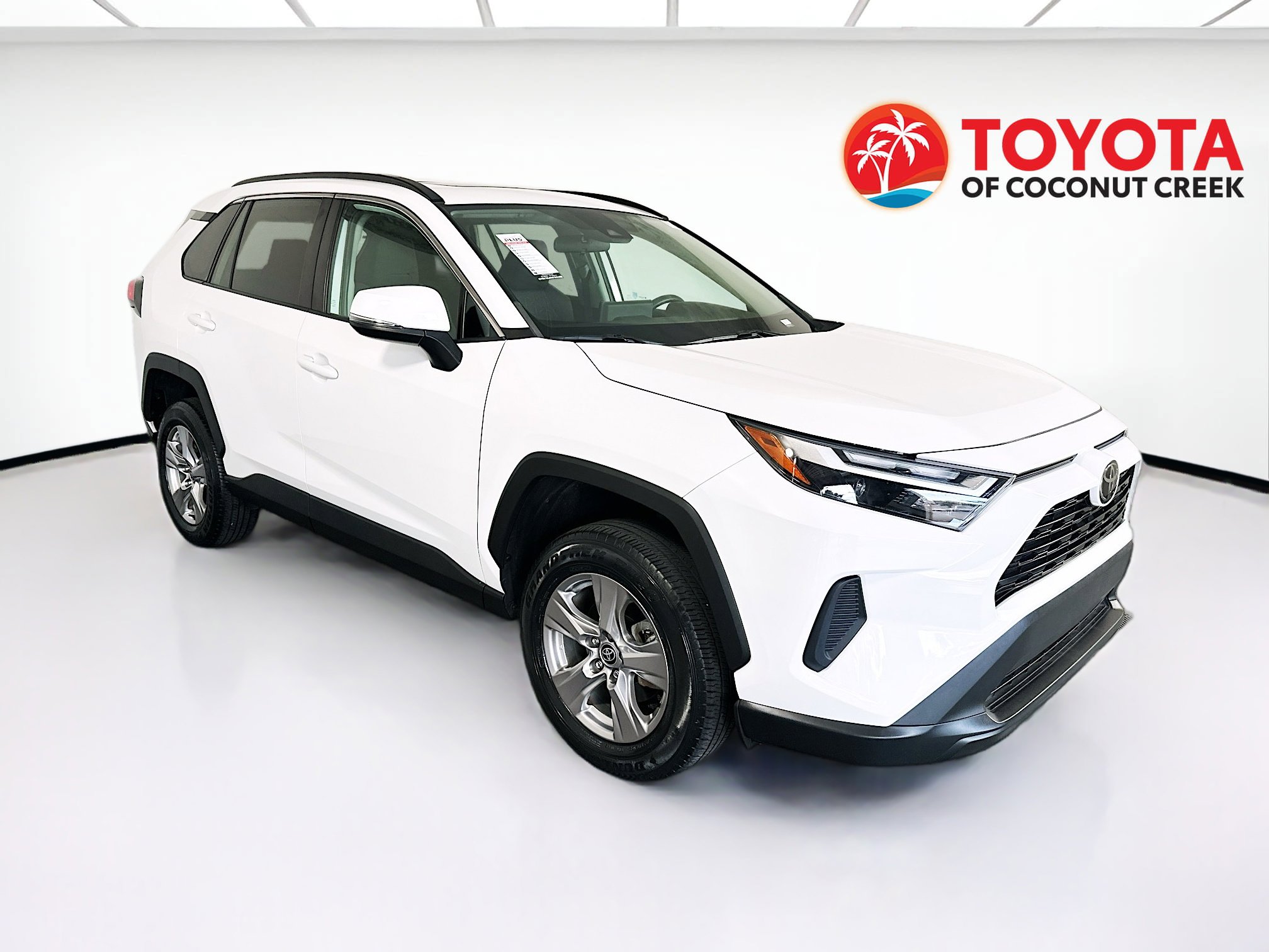 Used 2022 Toyota RAV4 XLE w/ Convenience Package FWD video 1