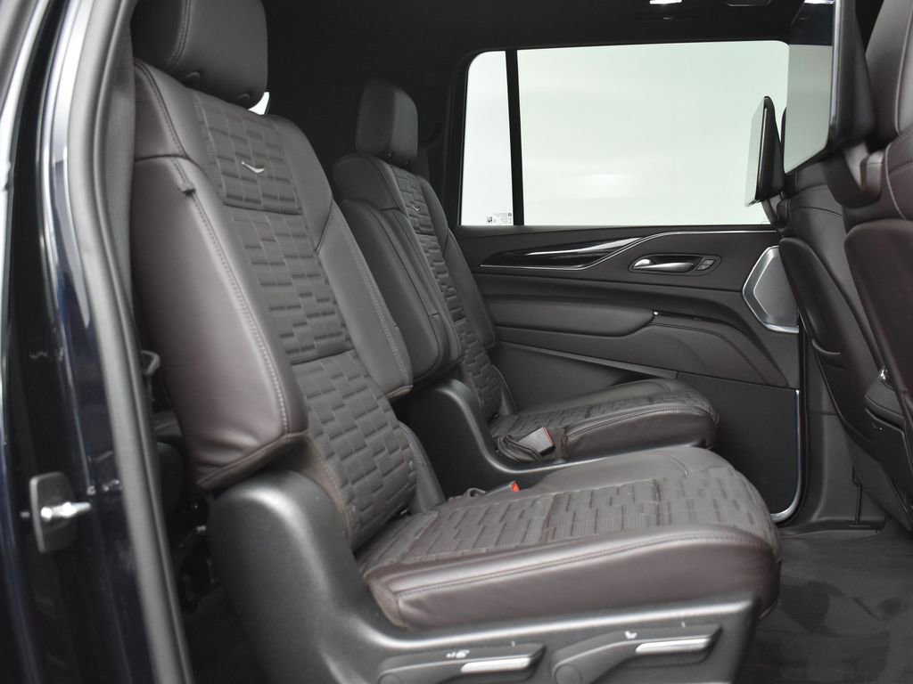 Certified 2023 Cadillac Escalade ESV Sport Platinum w/ LPO, ONYX Package image 36