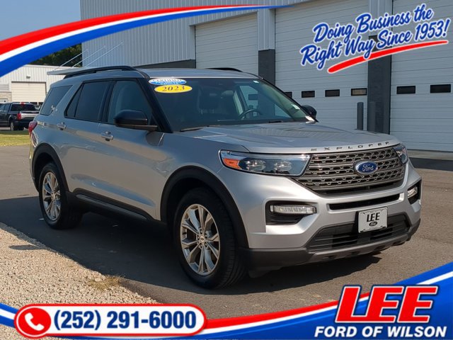 Certified 2023 Ford Explorer XLT w/ Equipment Group 202A AWD/4WD image 1