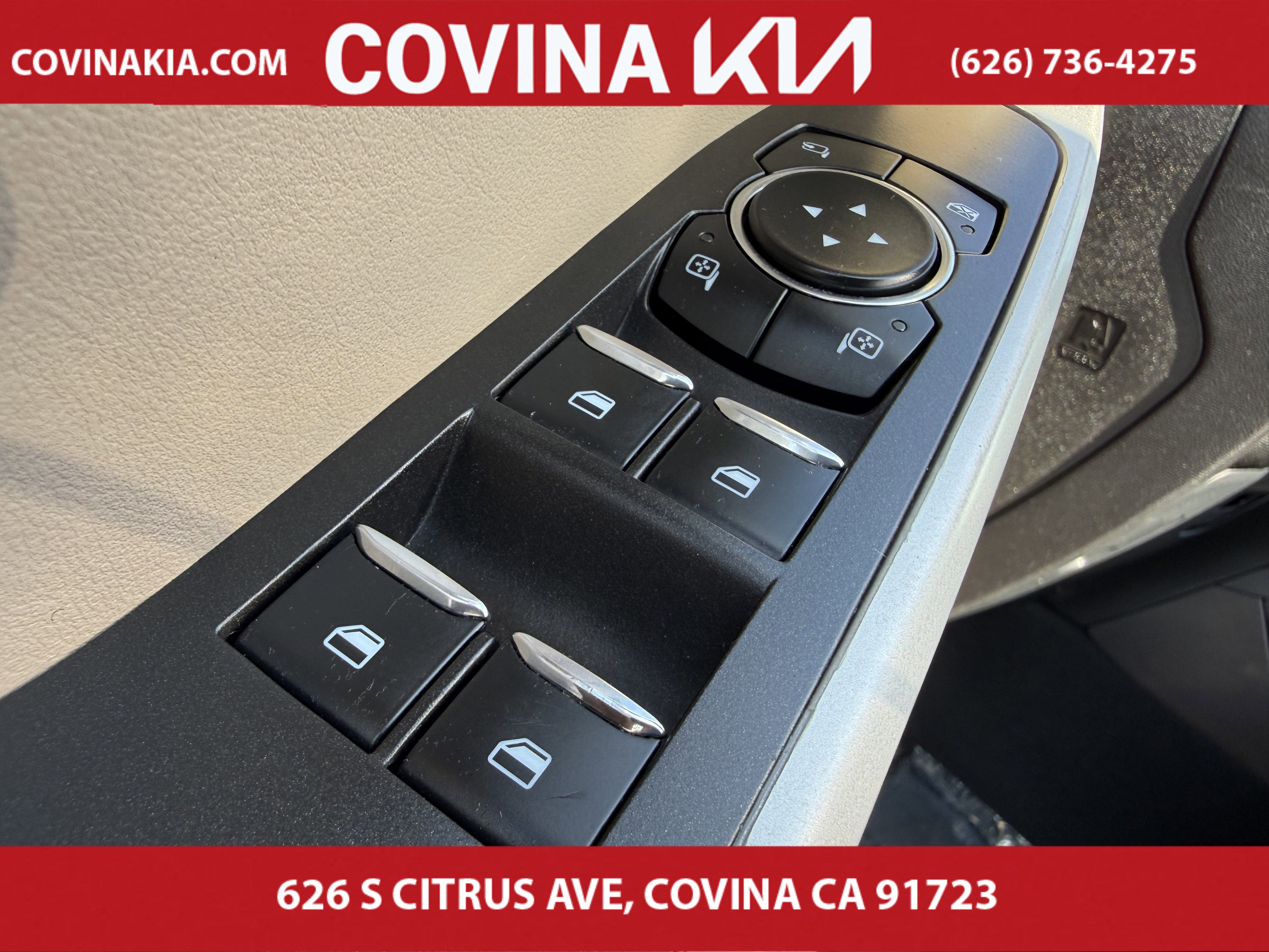 Used 2024 Ford Explorer Limited image 14