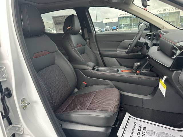 New 2026 Nissan Kicks SR w/ SR Premium Package AWD/4WD image 30