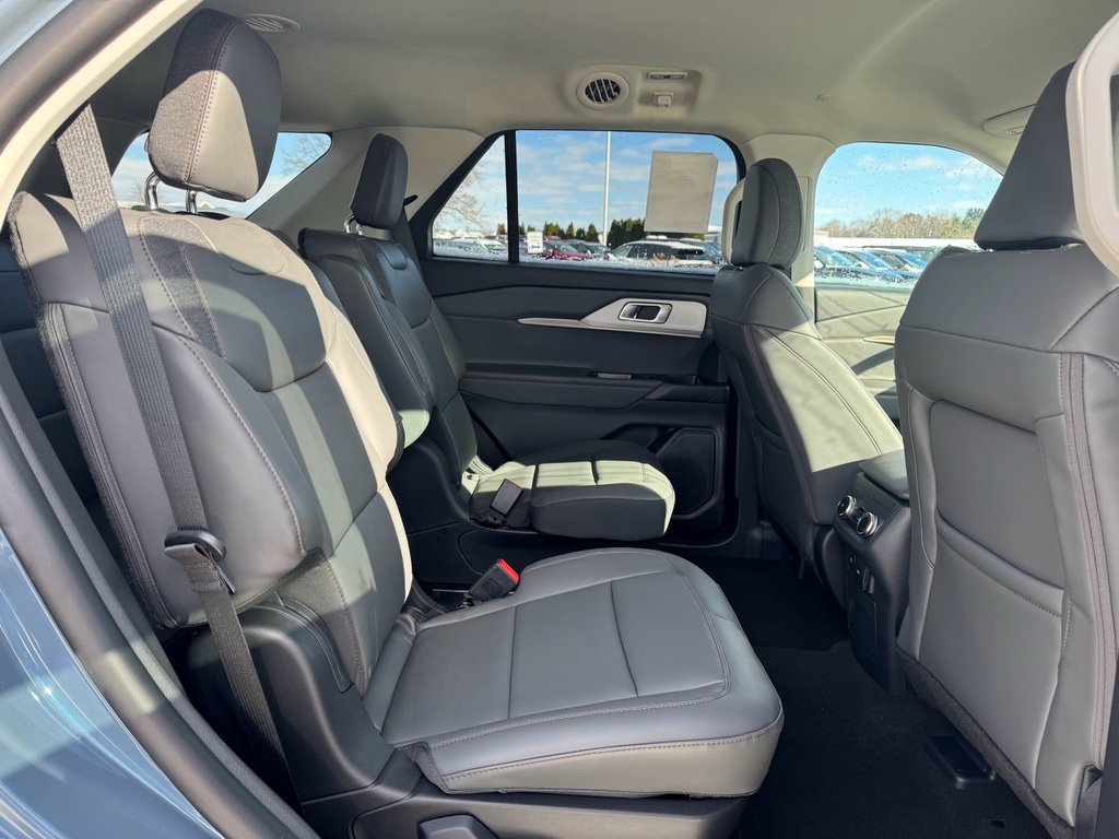 New 2026 Ford Explorer Active w/ Active Comfort Package image 19