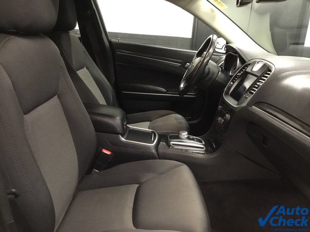 Used 2018 Chrysler 300 Touring w/ Sport Appearance Package RWD image 35
