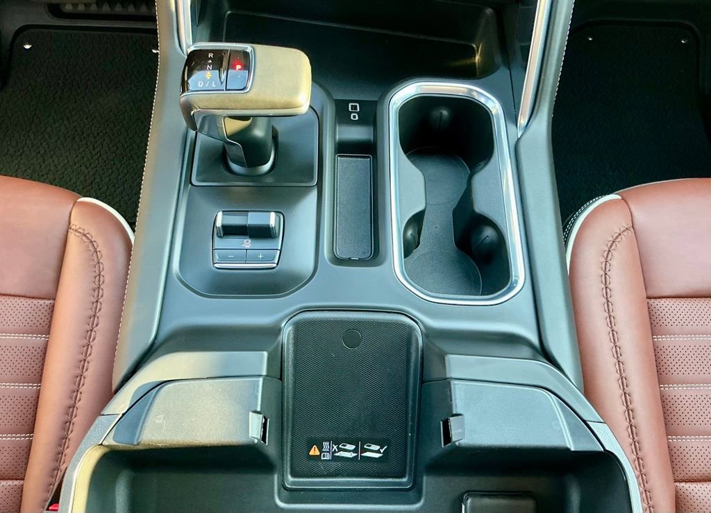 Used 2025 GMC Sierra 1500 Denali Ultimate image 38