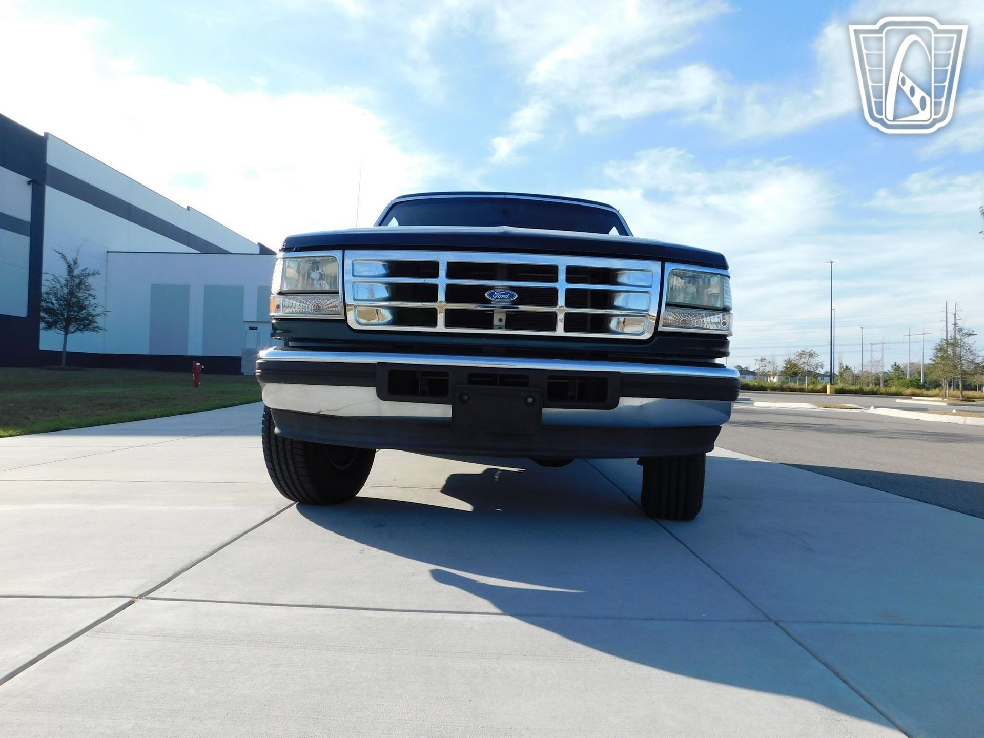 Used 1995 Ford Bronco XLT image 3