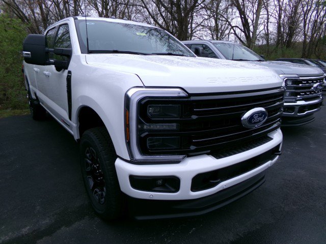 New 2026 Ford F350 Platinum AWD/4WD image 3