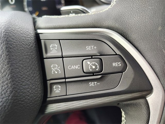 New 2025 Jeep Grand Cherokee L Altitude image 19