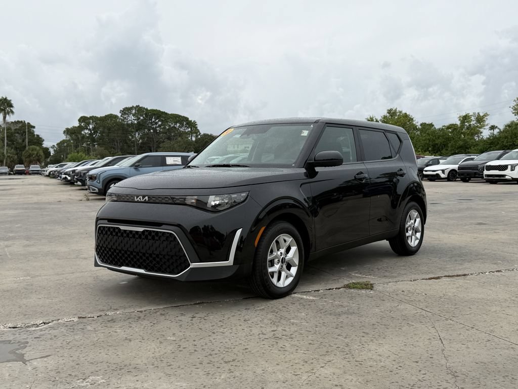 Certified 2024 Kia Soul S FWD image 8