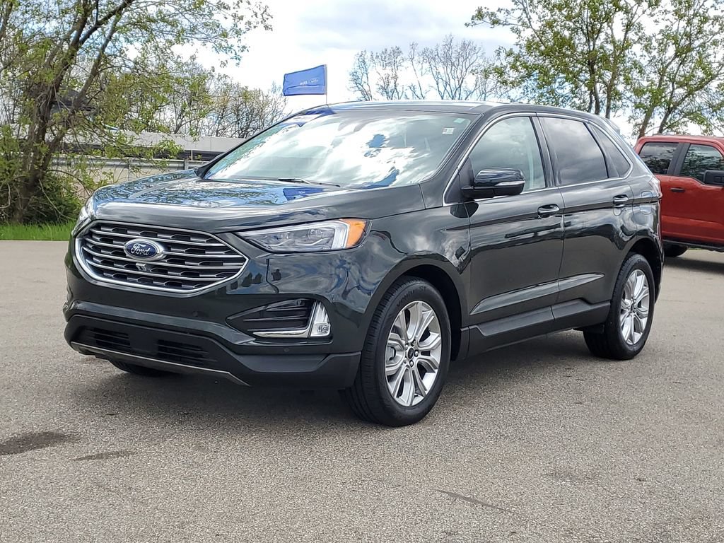 Certified 2023 Ford Edge Titanium w/ Equipment Group 301A AWD/4WD image 2