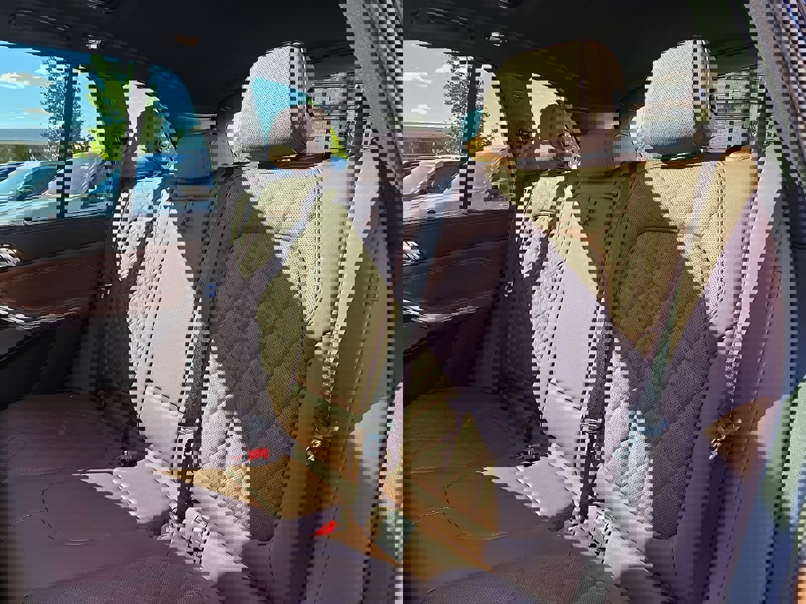 Used 2026 BMW X5 xDrive50e w/ Executive Package image 5