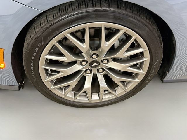 Used 2025 Ford Mustang GT Premium RWD image 30