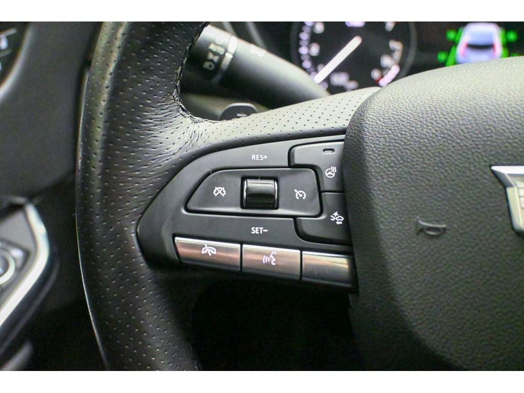 Used 2023 Cadillac XT4 Sport w/ LPO, ONYX Package image 39