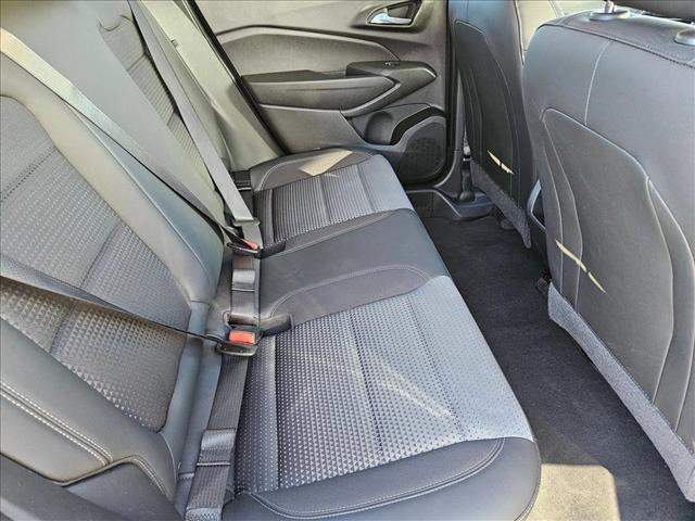 Used 2024 Chevrolet Trax LT w/ LT Convenience Package image 18