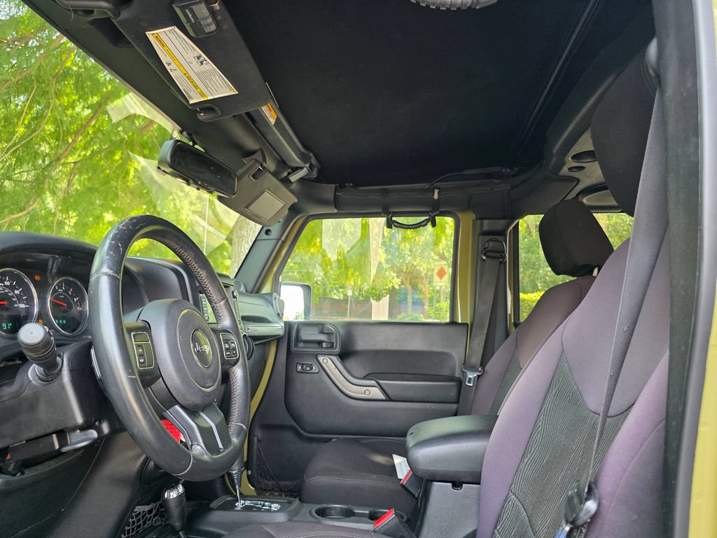 Used 2013 Jeep Wrangler Unlimited Sport AWD/4WD image 17