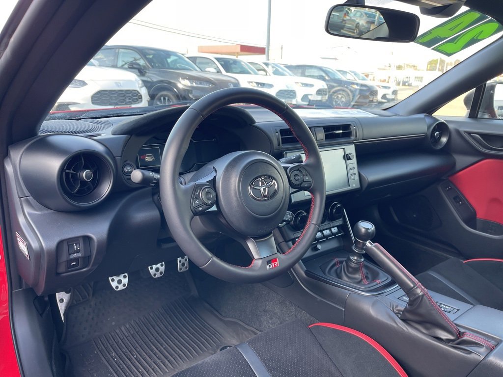 Used 2024 Toyota GR86 TRUENO Edition image 9