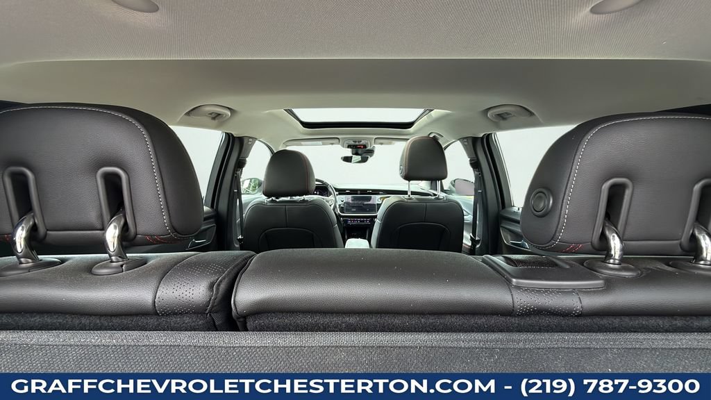 Used 2023 Chevrolet Bolt EUV Premier w/ Sun & Sound Package FWD image 33