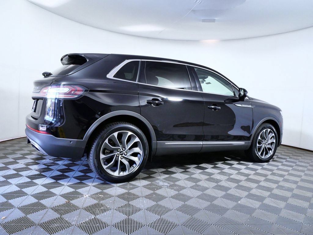 Used 2023 Lincoln Nautilus Reserve w/ Equipment Group 201A AWD/4WD image 6