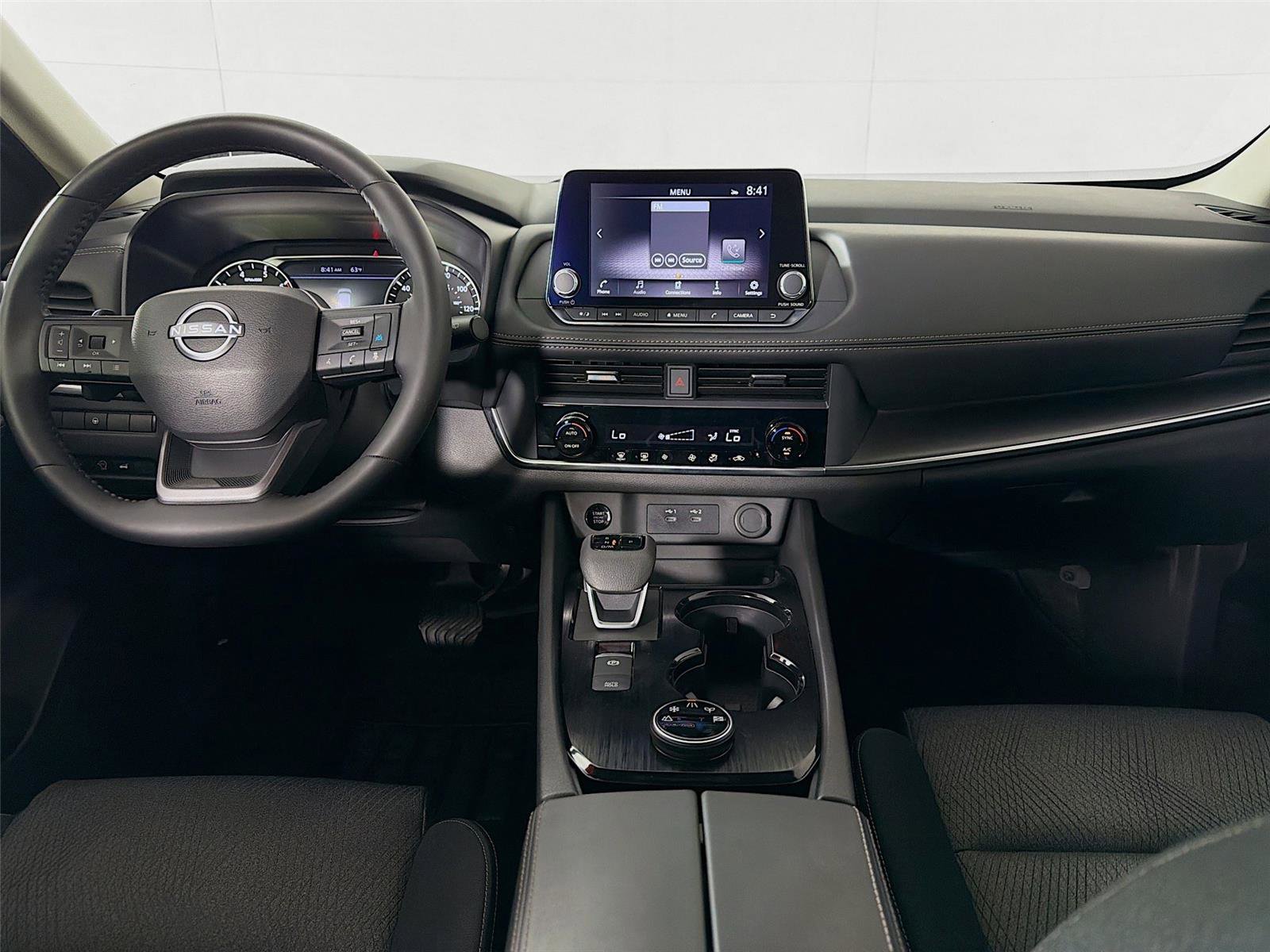 Used 2025 Nissan Rogue SV AWD/4WD image 21