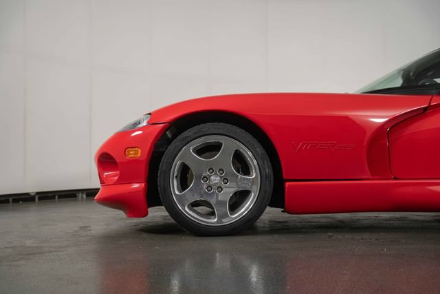 Used 2002 Dodge Viper GTS RWD image 11