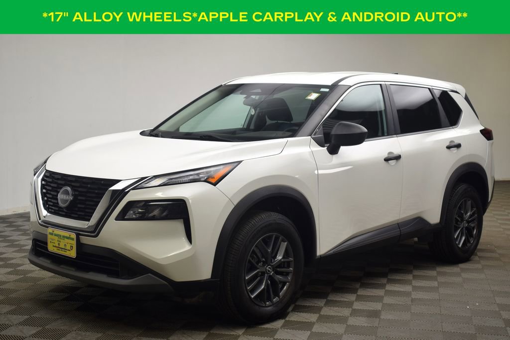 Used 2022 Nissan Rogue S image 3