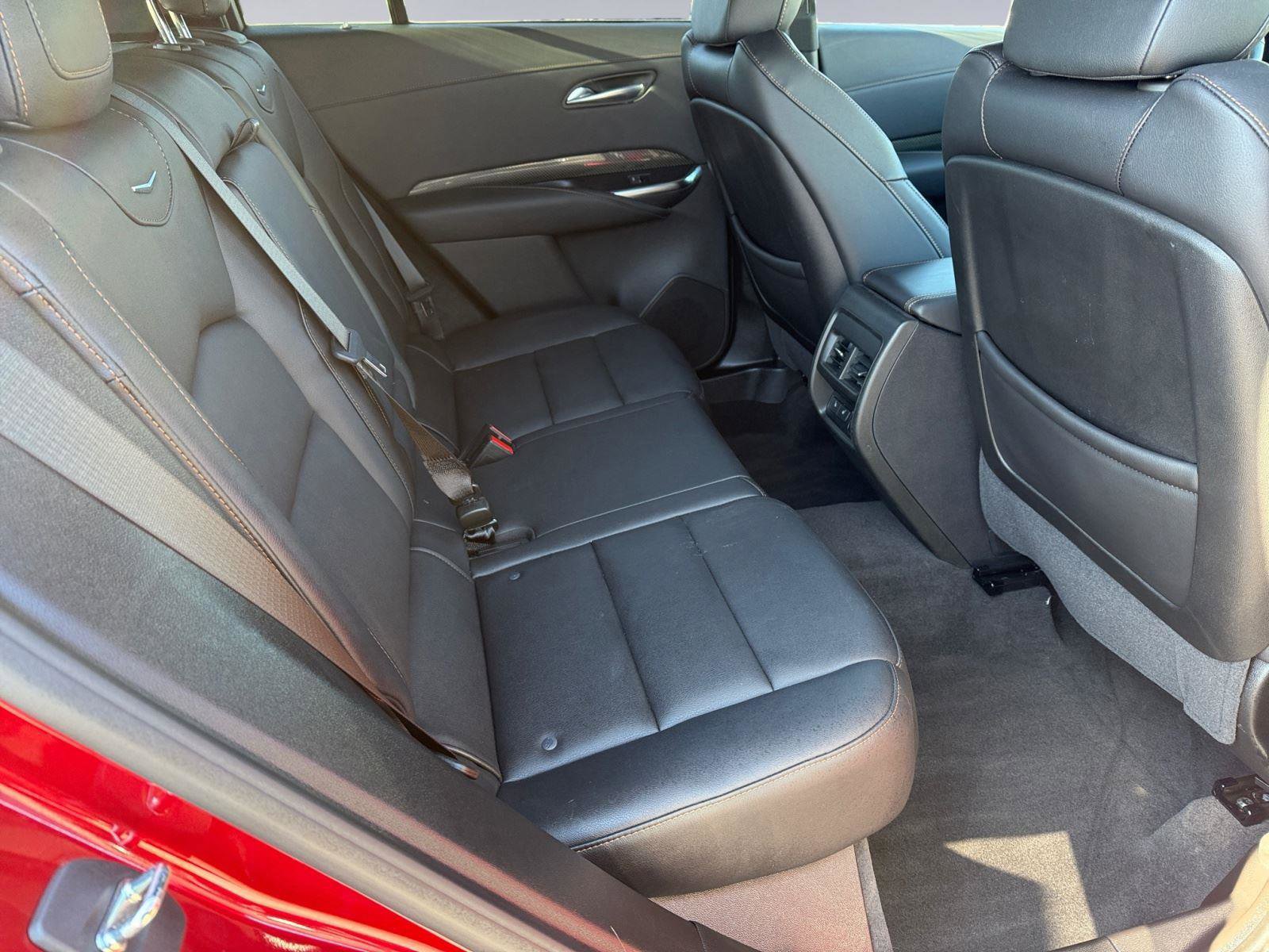 Certified 2023 Cadillac XT4 Sport w/ LPO, Onyx Lite Package image 18