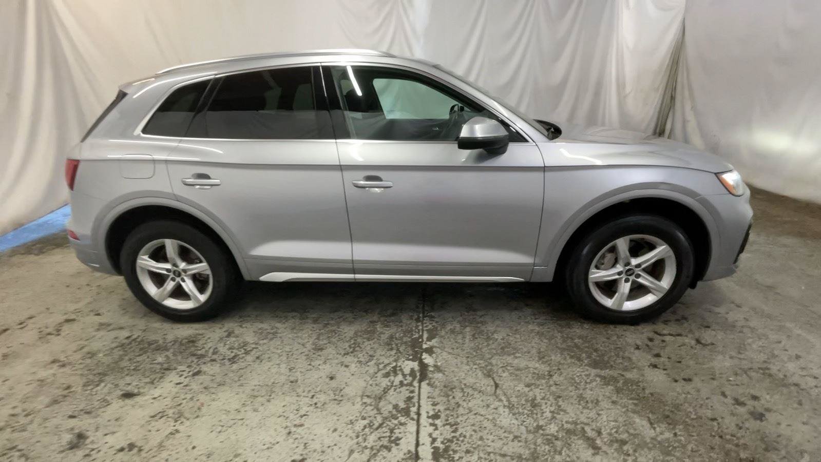 Used 2021 Audi Q5 2.0T Premium w/ Convenience Package AWD/4WD image 5