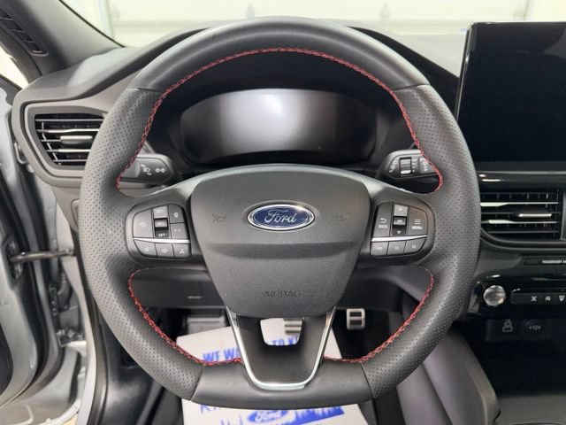 Used 2024 Ford Escape ST-Line w/ Tech Pack #1 AWD/4WD image 16